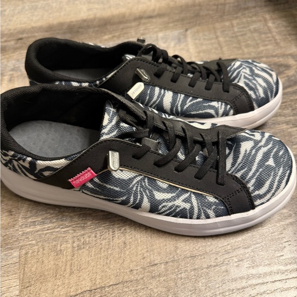 Woman Hey Dude slip on sneakers - Picture 1 of 4